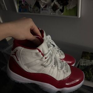 Jordan 11 cherry